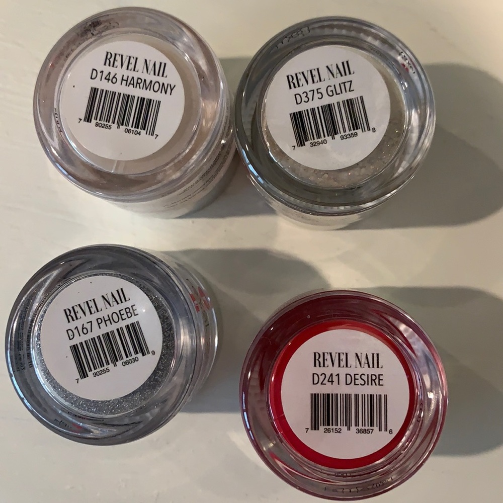 Revel dip powder